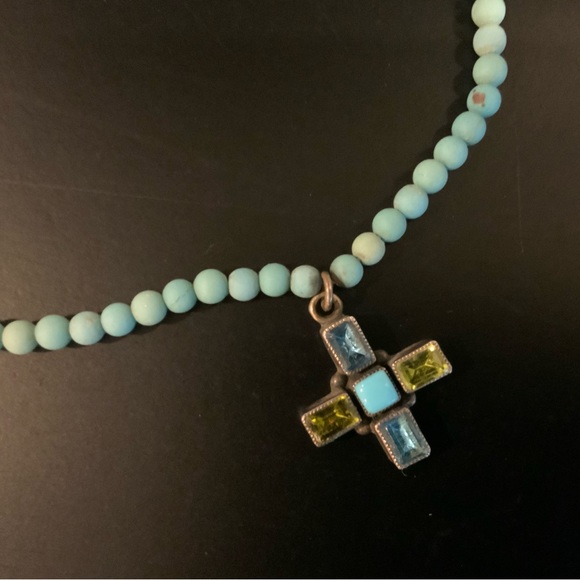 Turquoise Beaded cross necklace - Picture 2 of 2